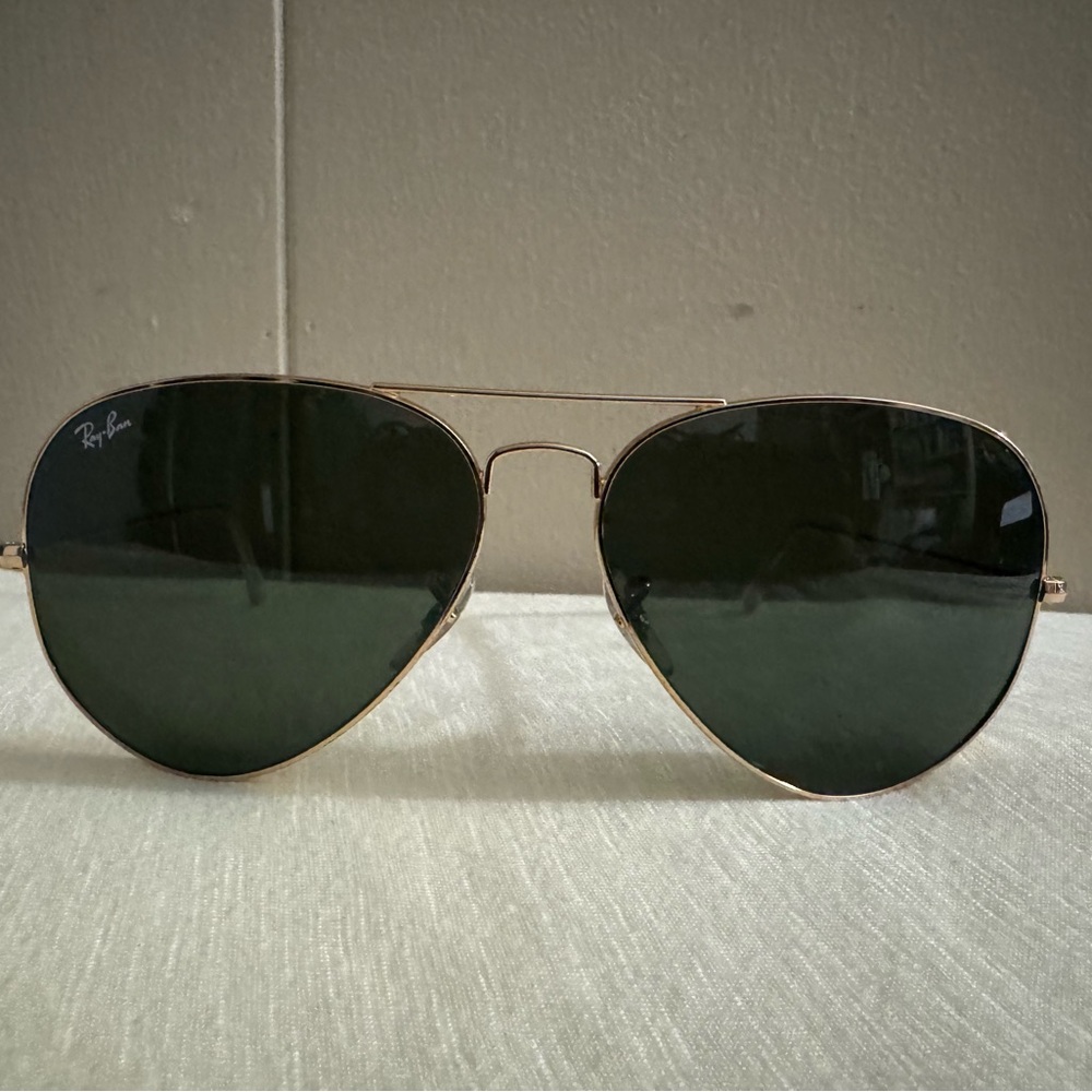 Ray-Ban Aviator Sunglasses - Gold Frame with Dark Lenses